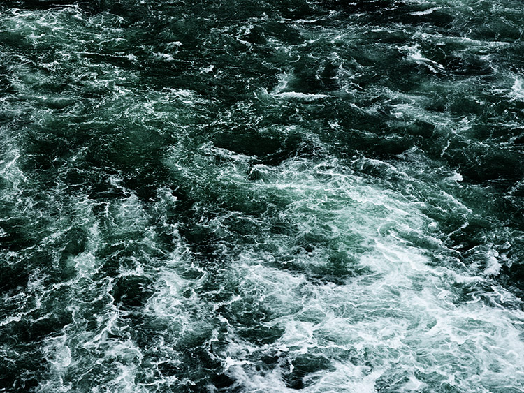 spritzender Gartenschlauch